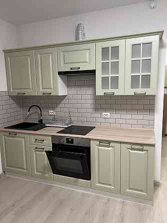 Кухонный гарнитур Белла белый, фасад - фисташка 246х216х60 см Нур-Султан