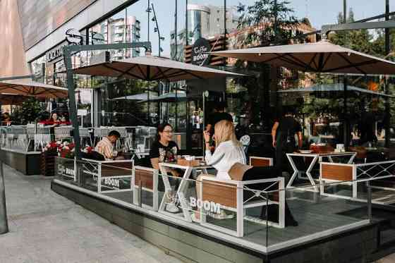 Уличный зонт для кафе и ресторана на боковой опоре Атырау